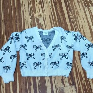 Willow and Wind bow pattern sweater